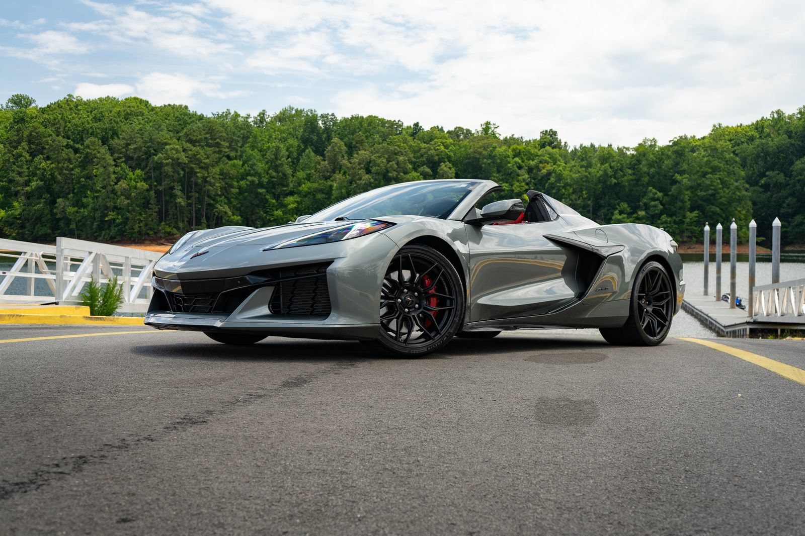 Used 2023 Chevrolet Corvette Z06 RWD image 6