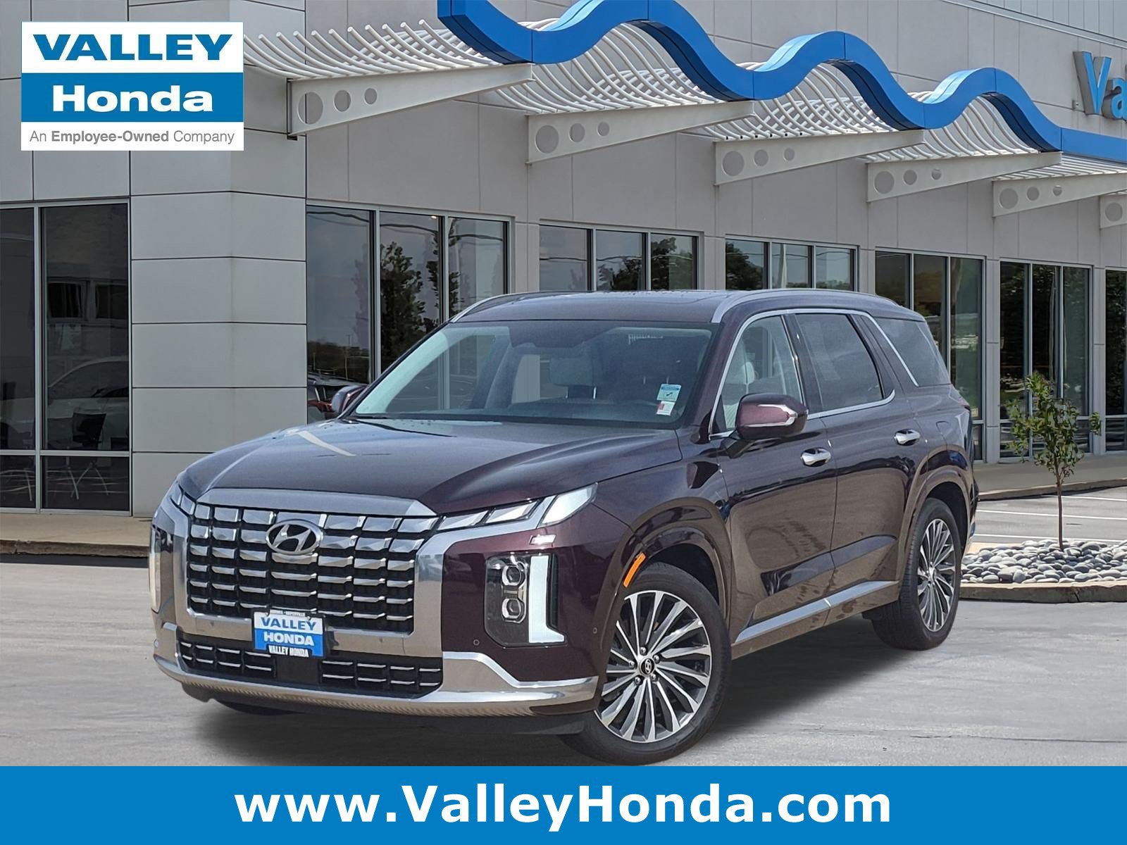 Used 2023 Hyundai Palisade Calligraphy w/ Cargo Package