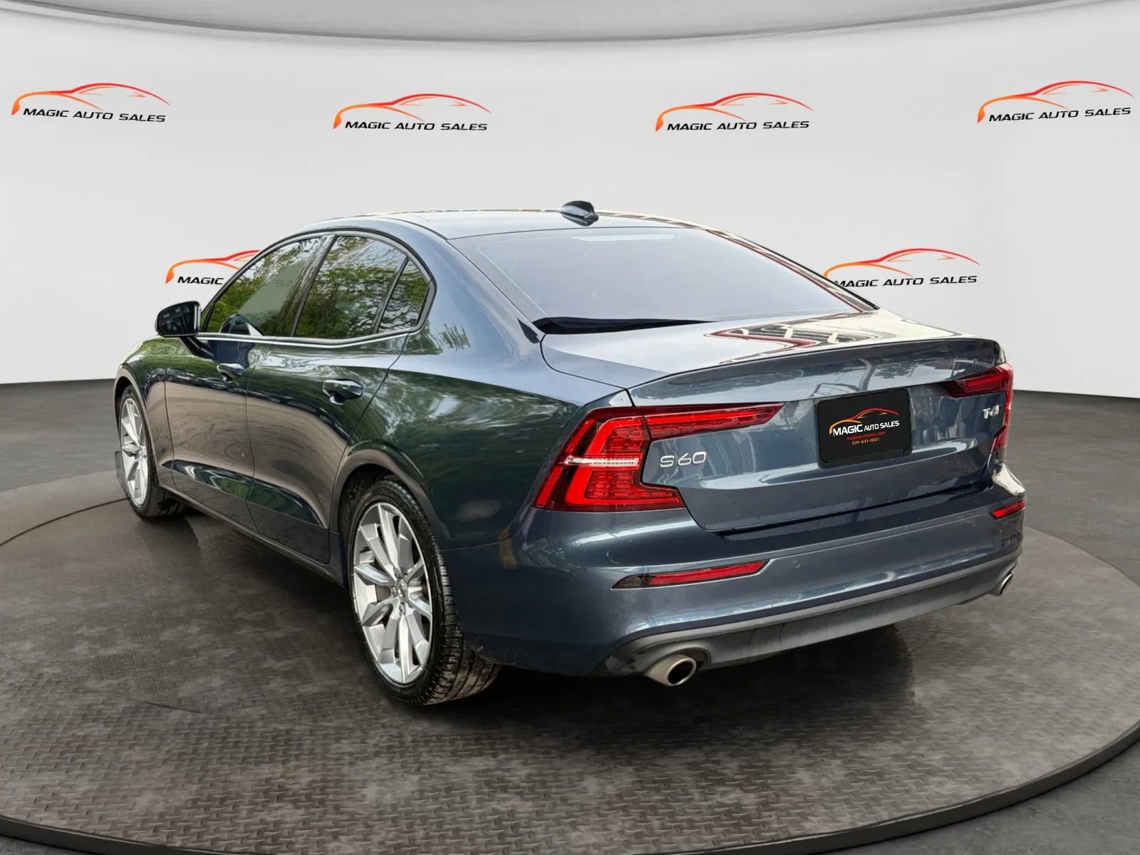 Used 2019 Volvo S60 T6 Momentum w/ Multimedia Package AWD/4WD image 7