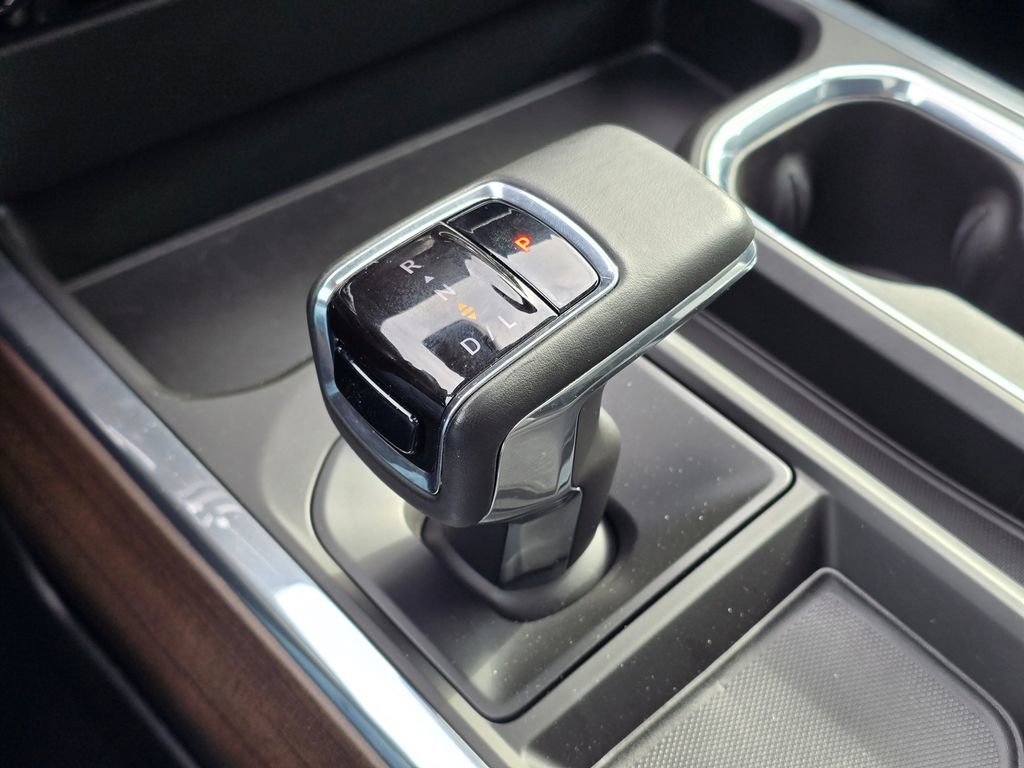 Used 2024 Chevrolet Silverado 1500 High Country w/ High Country Premium Package image 39