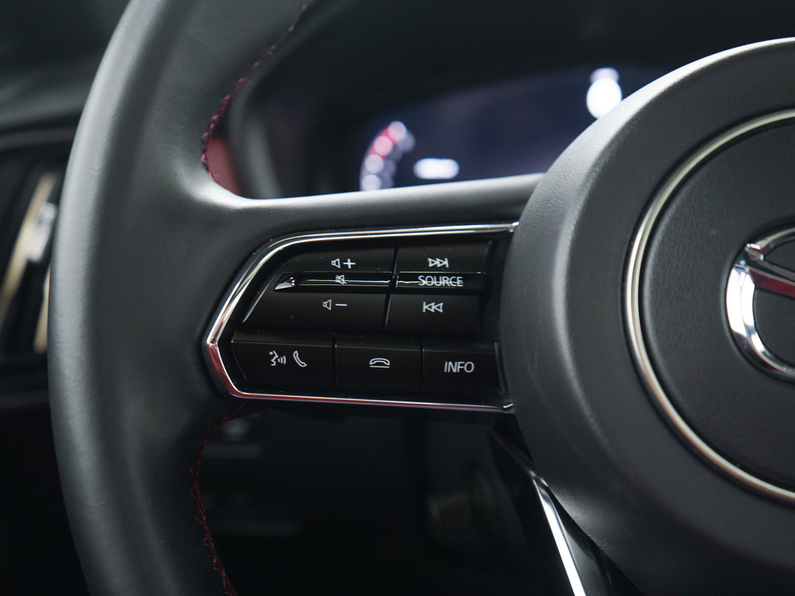 Used 2025 MAZDA CX-70 3.3 Turbo S w/ Premium Package image 28