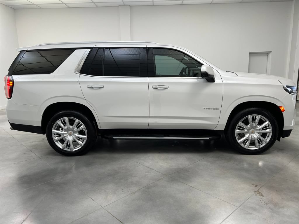 Used 2022 Chevrolet Tahoe High Country AWD/4WD image 10