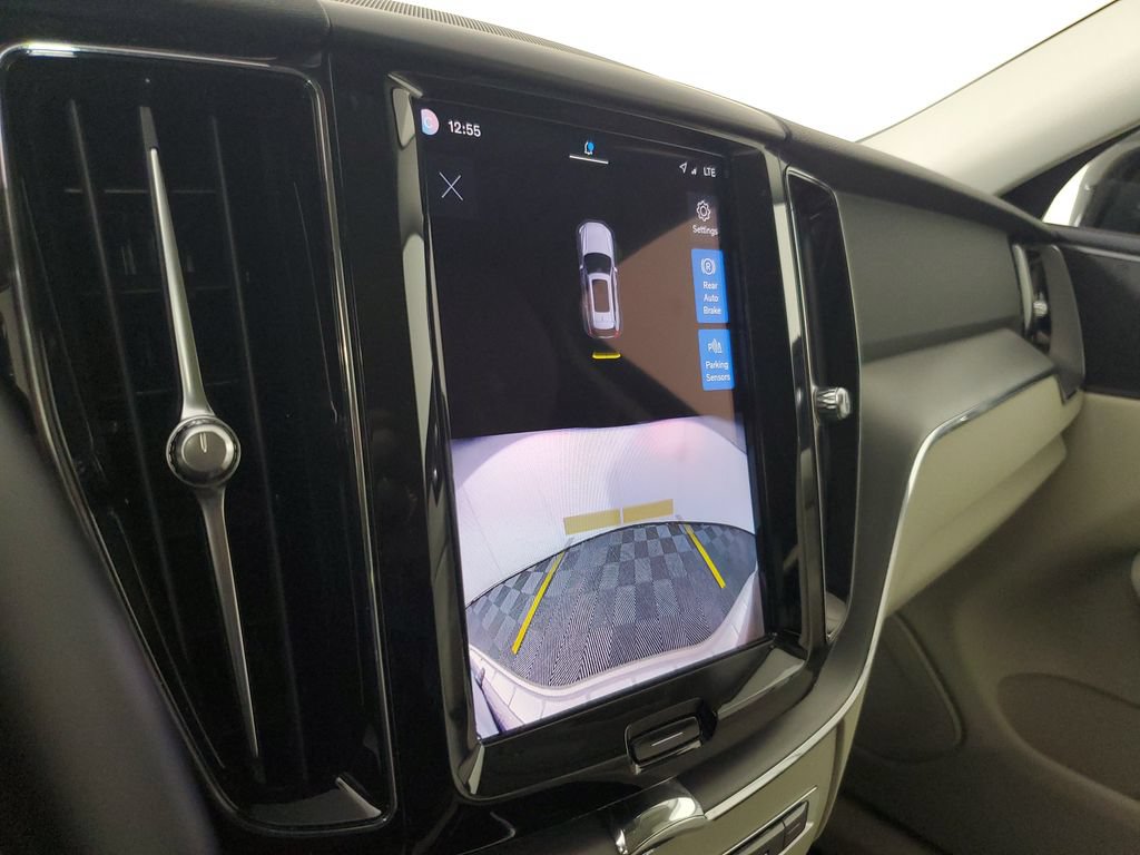 Certified 2024 Volvo XC60 B5 Core w/ Protection Package Premier AWD/4WD image 31