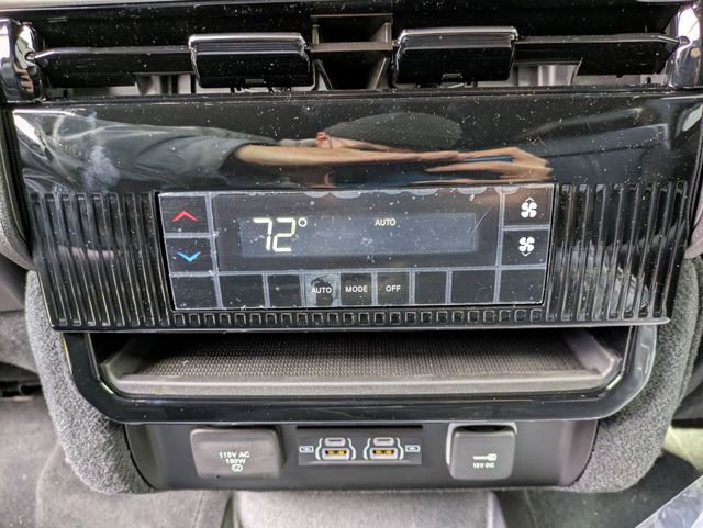 New 2026 Jeep Grand Wagoneer 4WD image 25