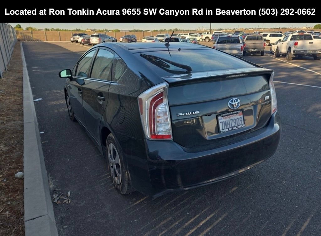 Used 2015 Toyota Prius Two FWD image 5