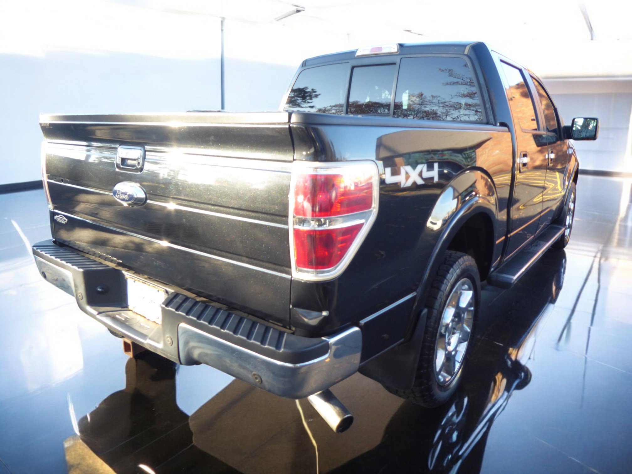 Used 2013 Ford F150 Lariat w/ Luxury Equipment Group image 11
