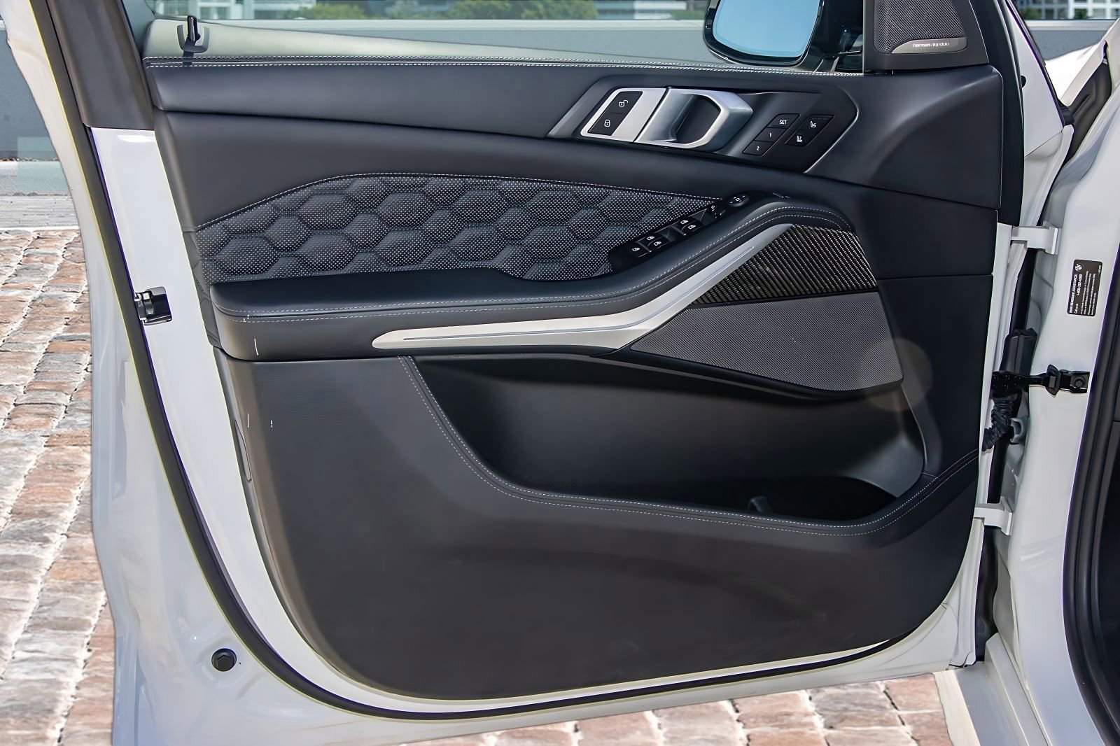 Used 2021 BMW X5 M w/ Executive Package image 12