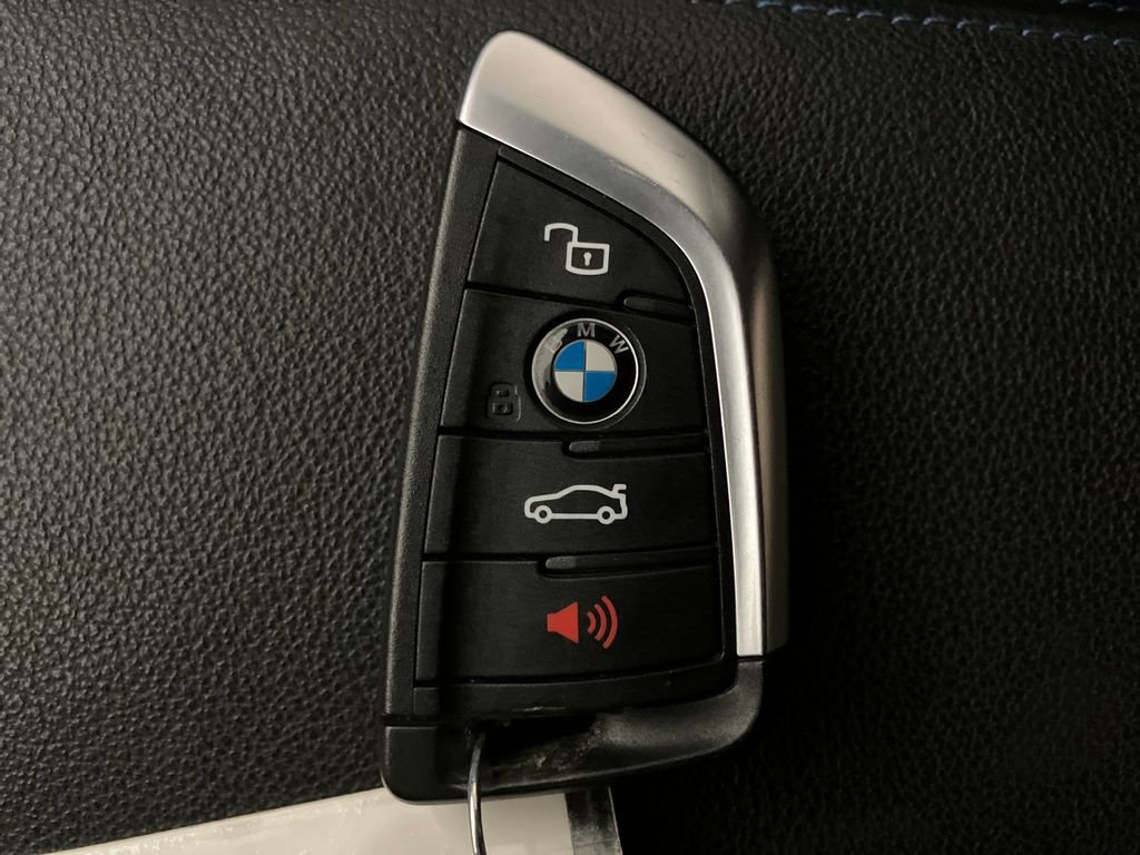 Used 2022 BMW 330i Sedan w/ M Sport Package image 33