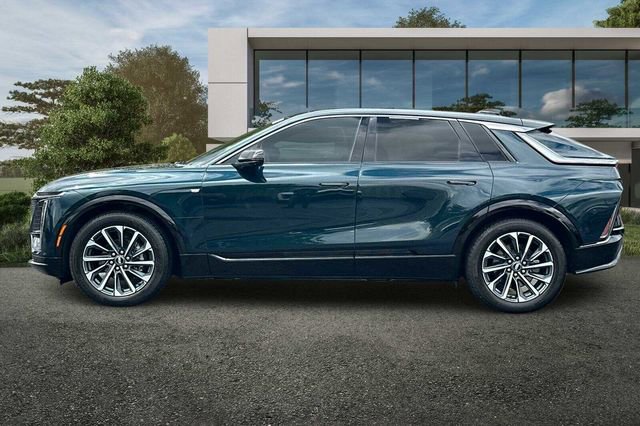 Certified 2024 Cadillac Lyriq Sport AWD/4WD image 7