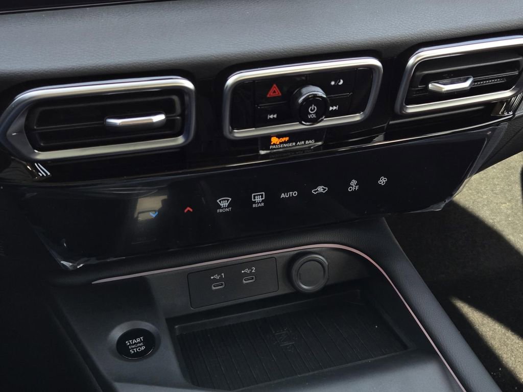 New 2026 Nissan Sentra SR w/ Floor Mat Package FWD image 20