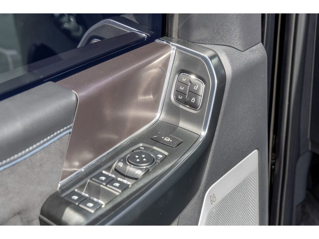 Used 2026 Ford F350 Platinum AWD/4WD image 19