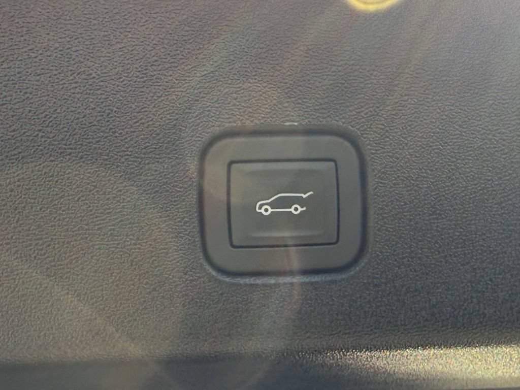 Used 2026 Cadillac Optiq Sport 2 w/ LPO, Floor Liner Package RWD image 18