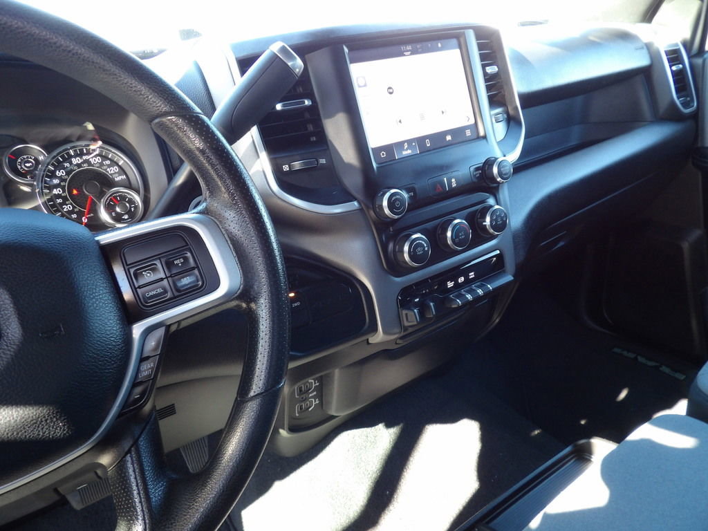 Used 2022 RAM 3500 Big Horn AWD/4WD image 13