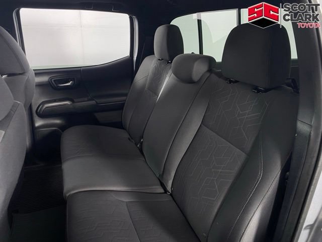 Used 2017 Toyota Tacoma TRD Sport w/ Premium & Technology Package AWD/4WD image 15