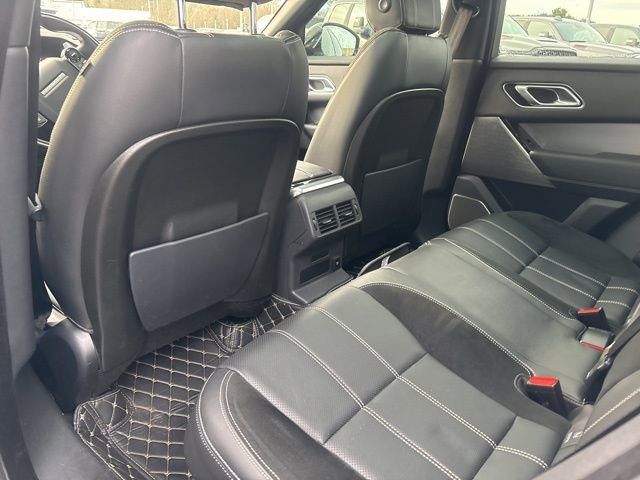 Used 2019 Land Rover Range Rover Velar R-Dynamic SE image 17