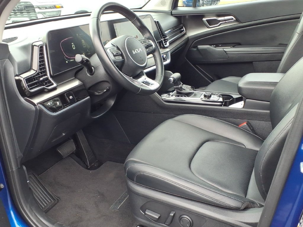 Used 2024 Kia Sportage EX AWD/4WD image 14