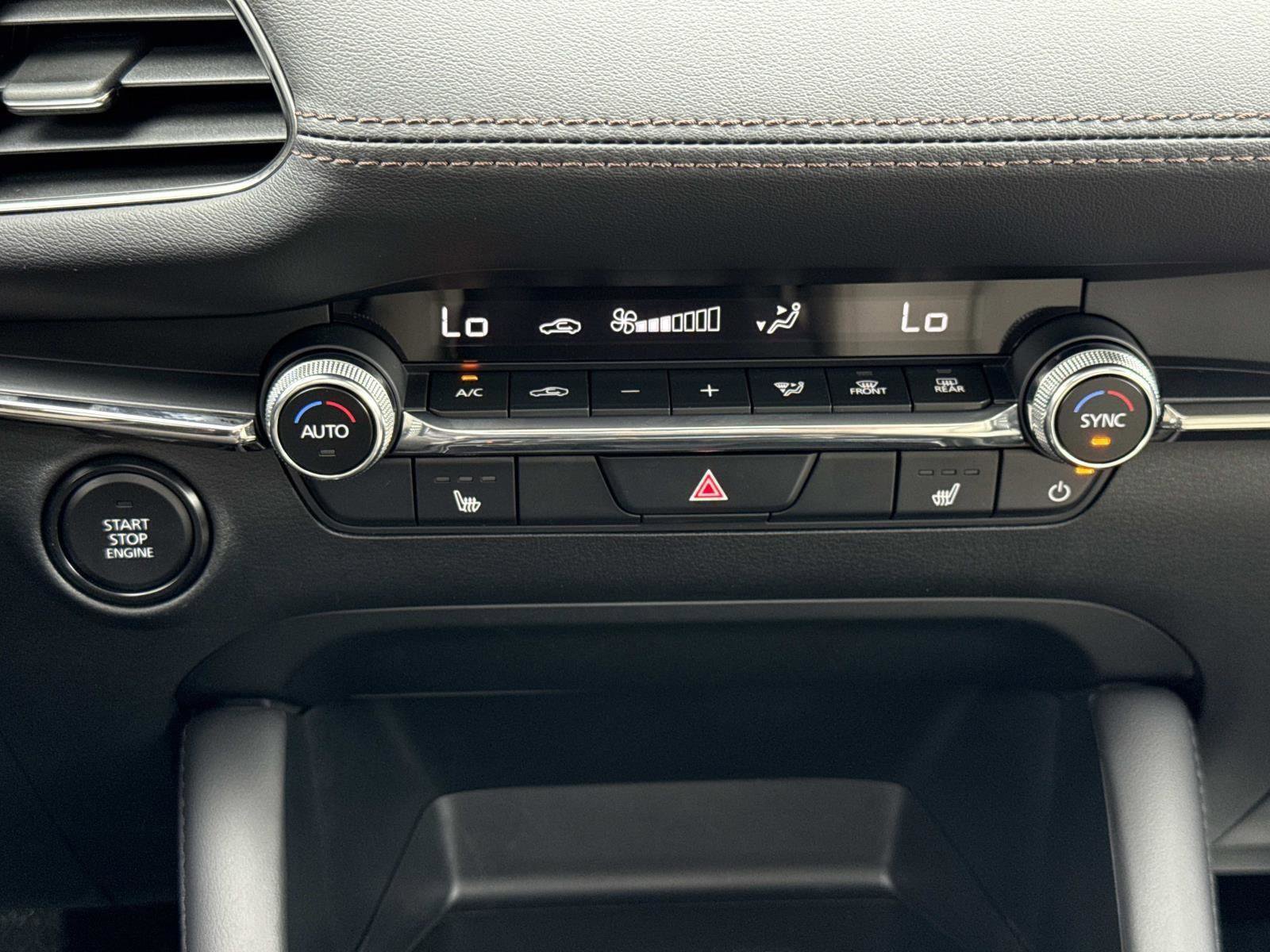 Used 2024 MAZDA MAZDA3 s image 6