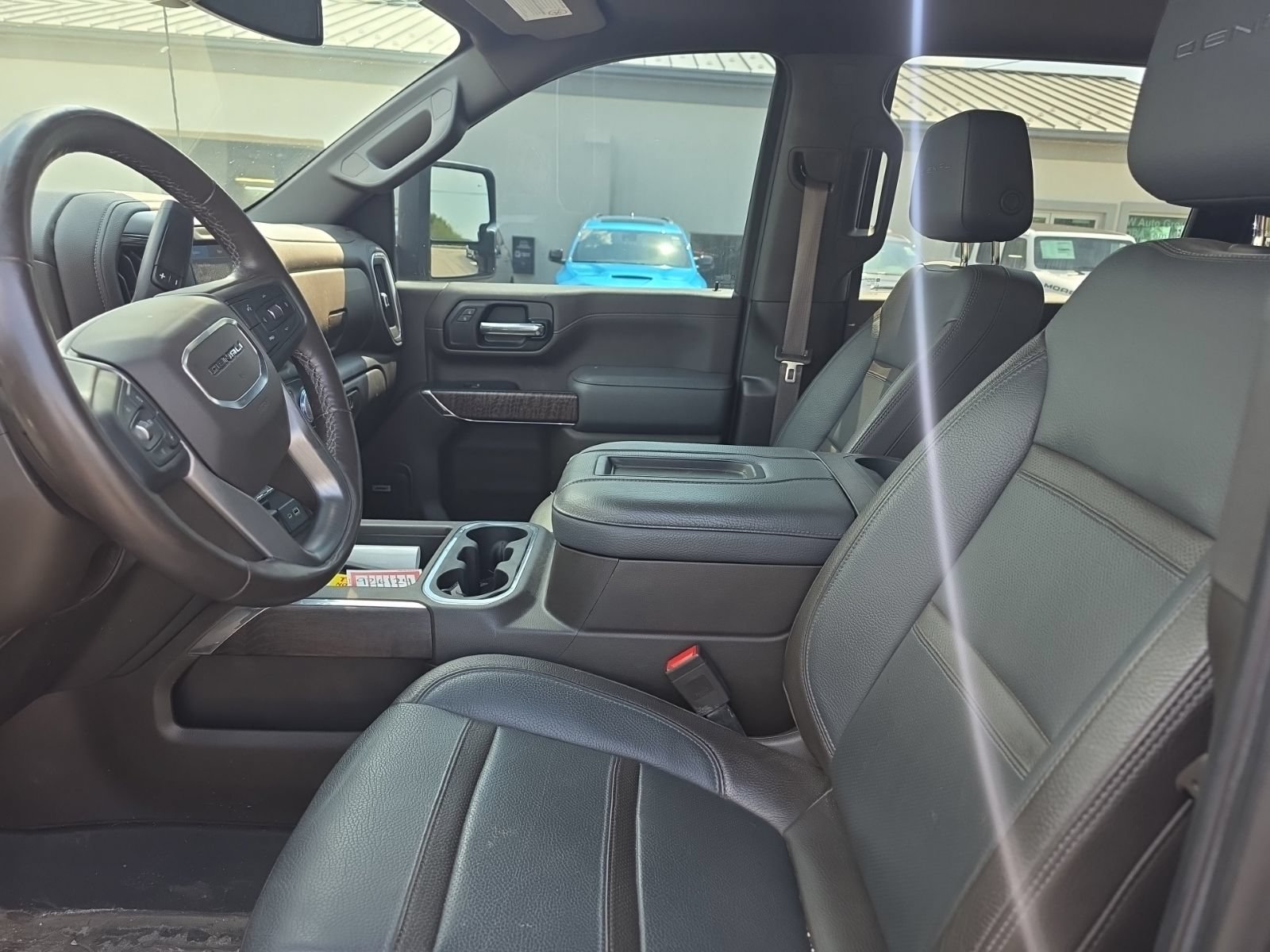 Used 2022 GMC Sierra 3500 Denali AWD/4WD image 13