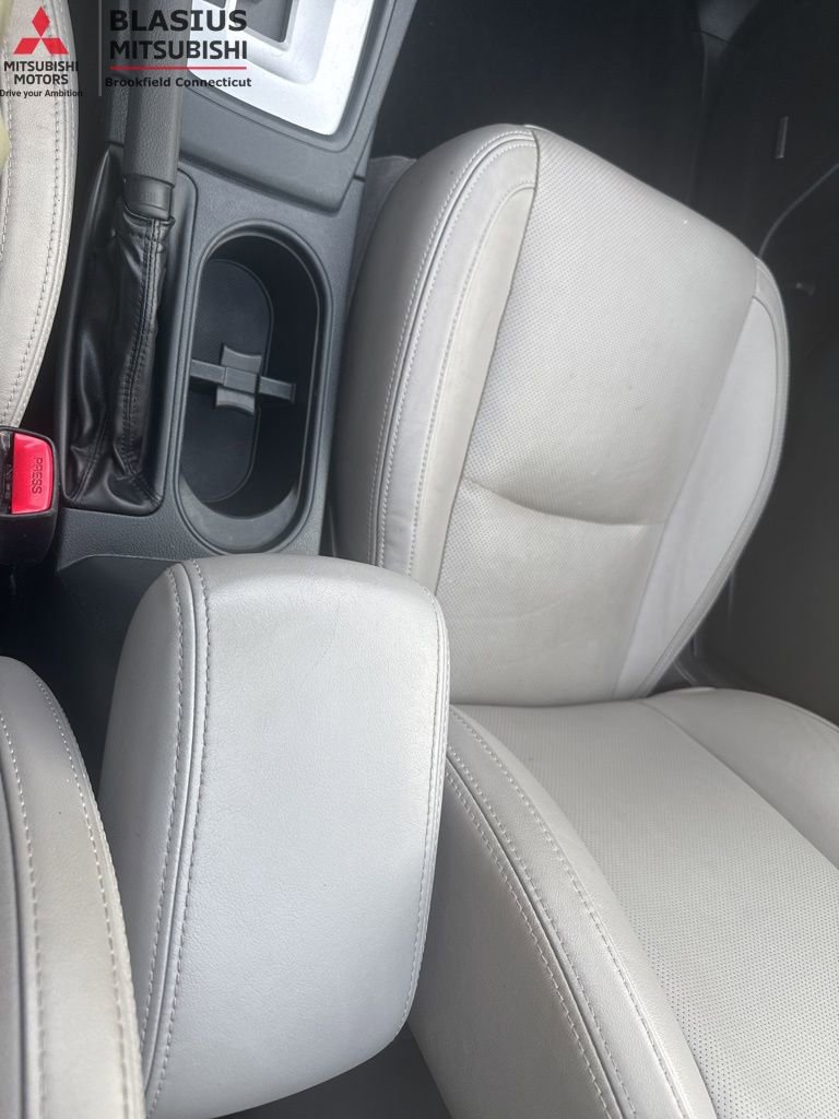 Used 2017 Subaru Forester 2.5i Limited AWD/4WD image 31