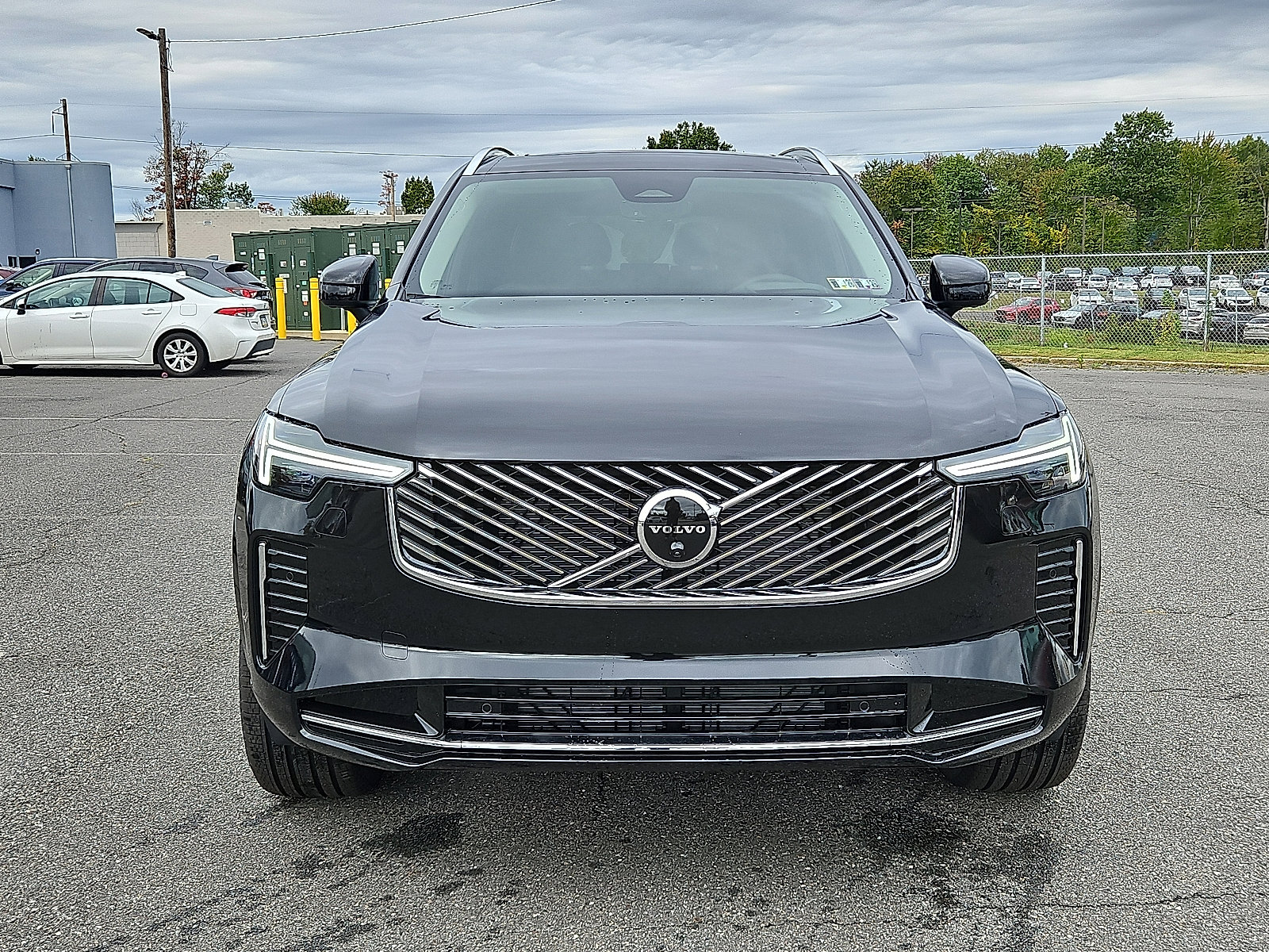 New 2026 Volvo XC90 B6 Ultra image 2