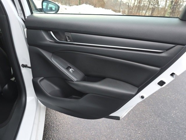 Used 2019 Honda Accord Sport image 11