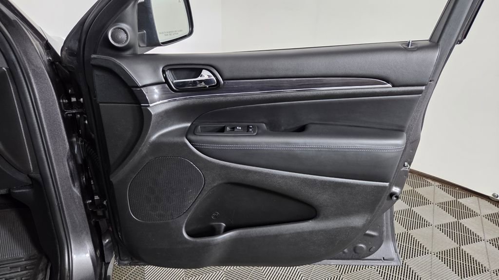 Used 2021 Jeep Grand Cherokee Overland image 36