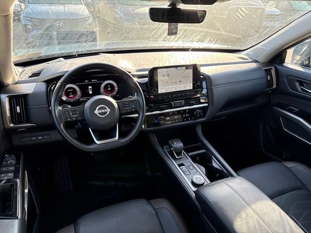 Certified 2025 Nissan Pathfinder Platinum AWD/4WD image 11