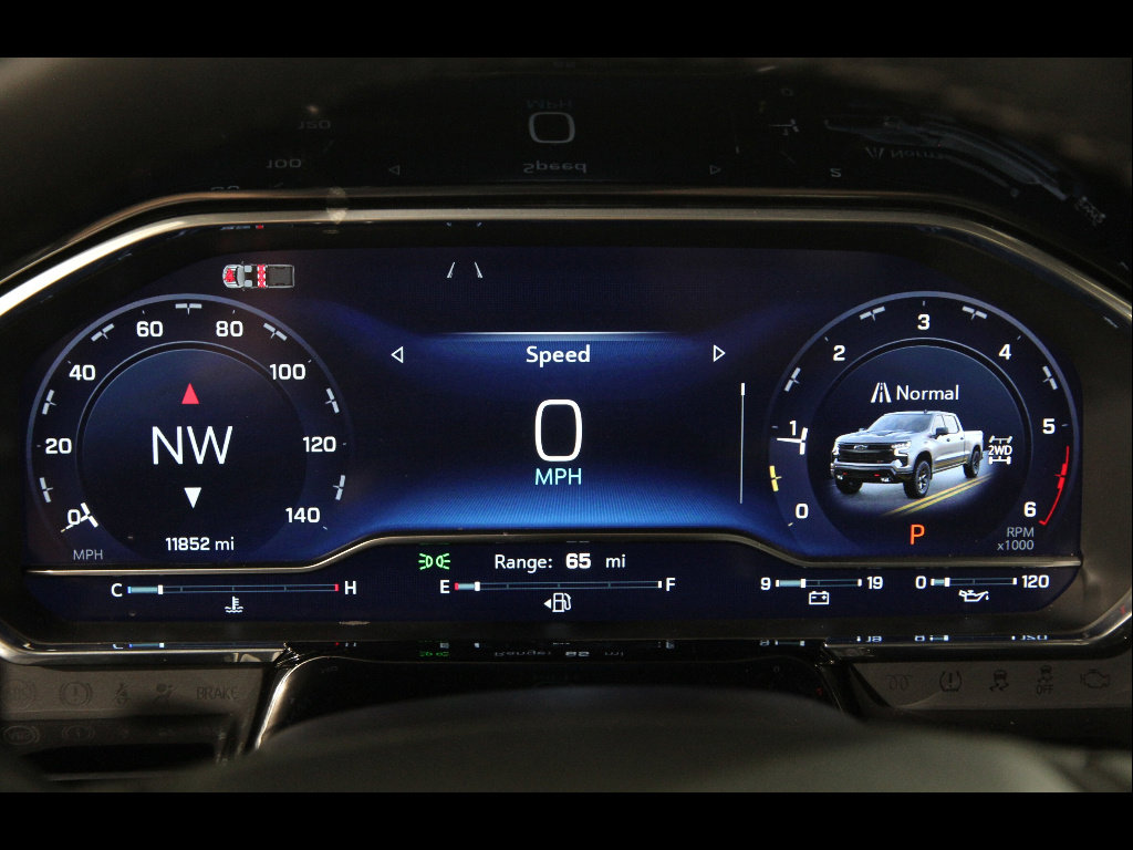 Used 2024 Chevrolet Silverado 1500 LT Trail Boss w/ Convenience Package II image 10