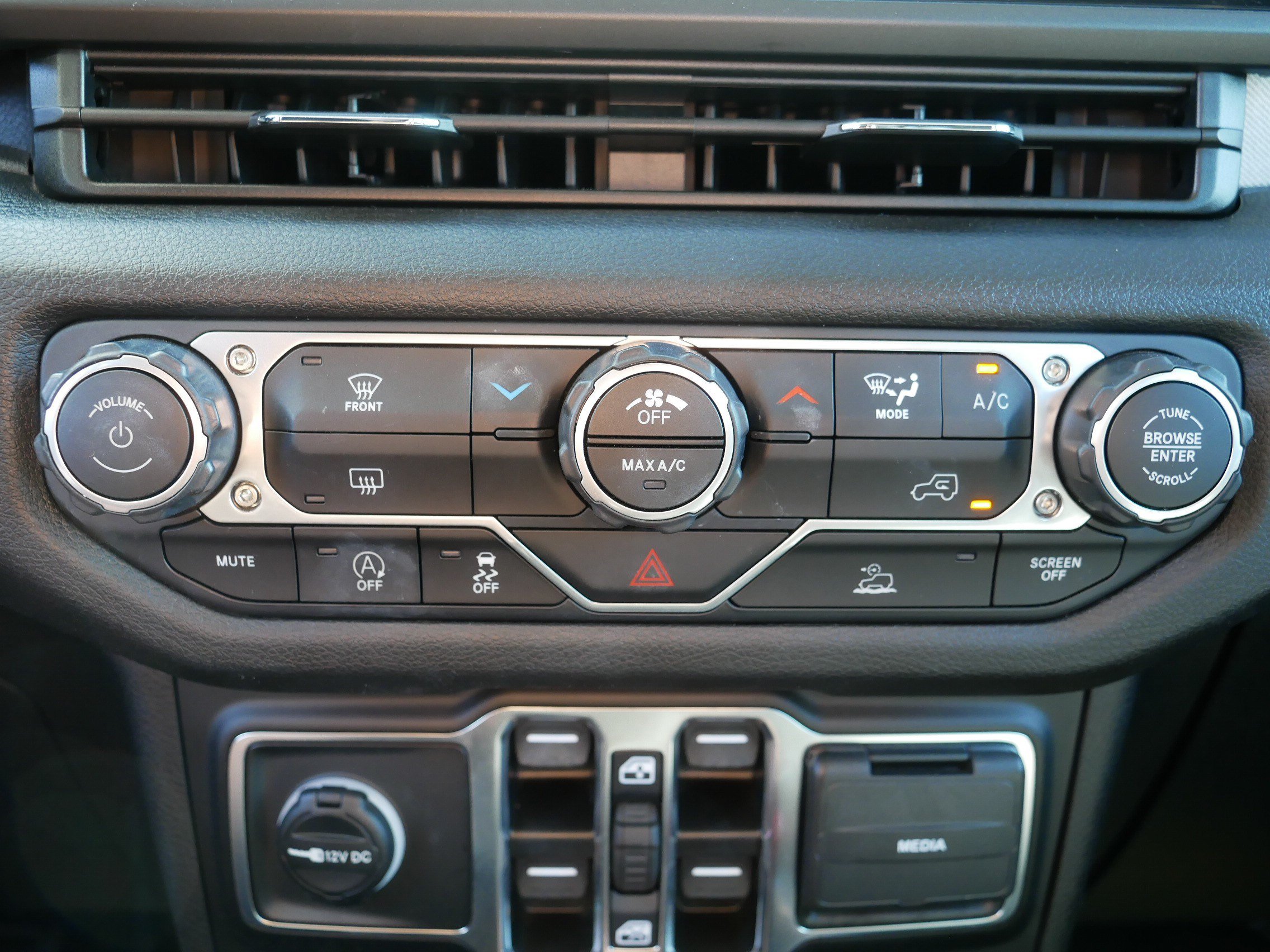 Used 2025 Jeep Gladiator Sport AWD/4WD image 23