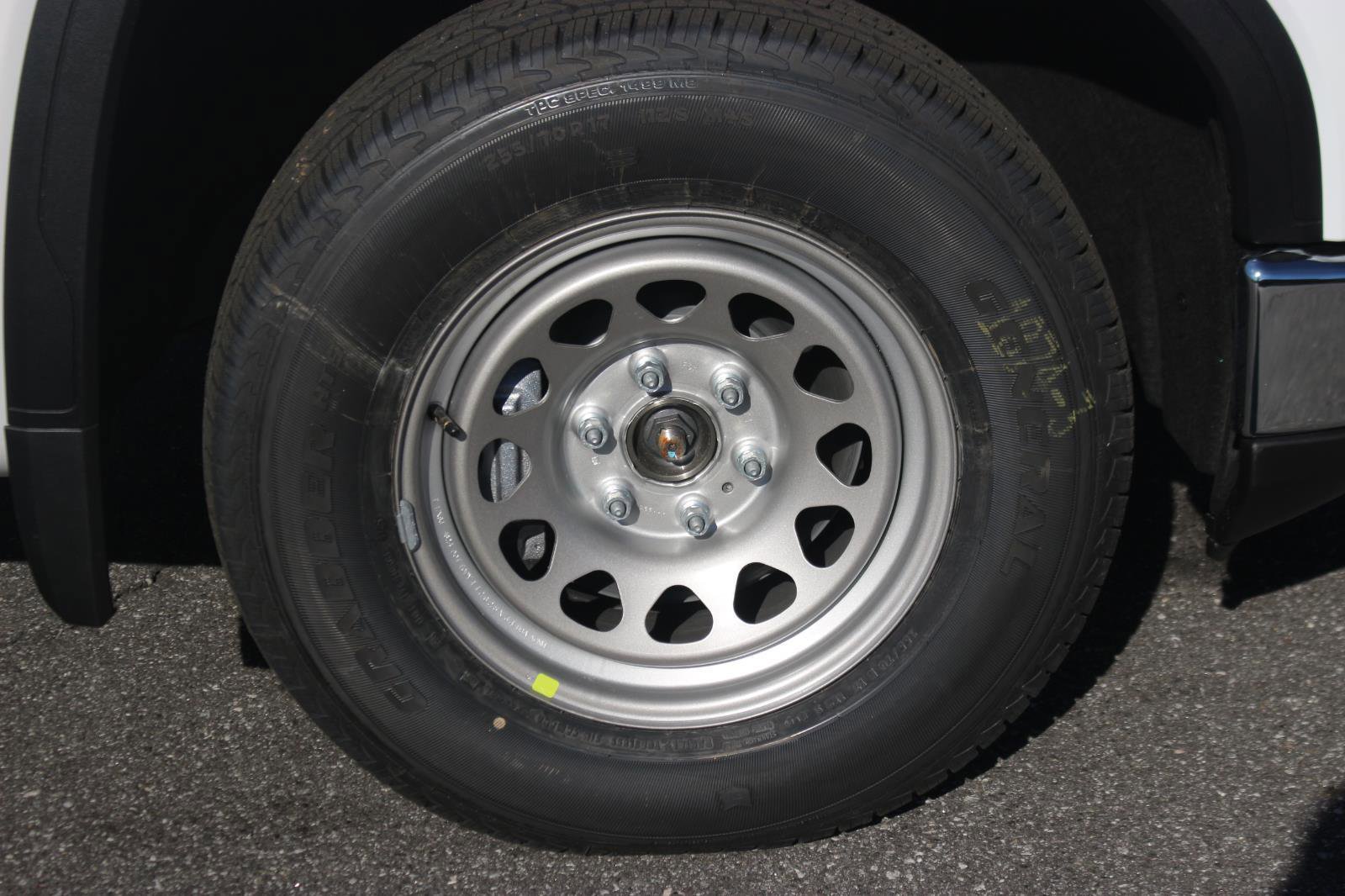 New 2026 GMC Sierra 1500 Pro w/ Pro Value Package image 9