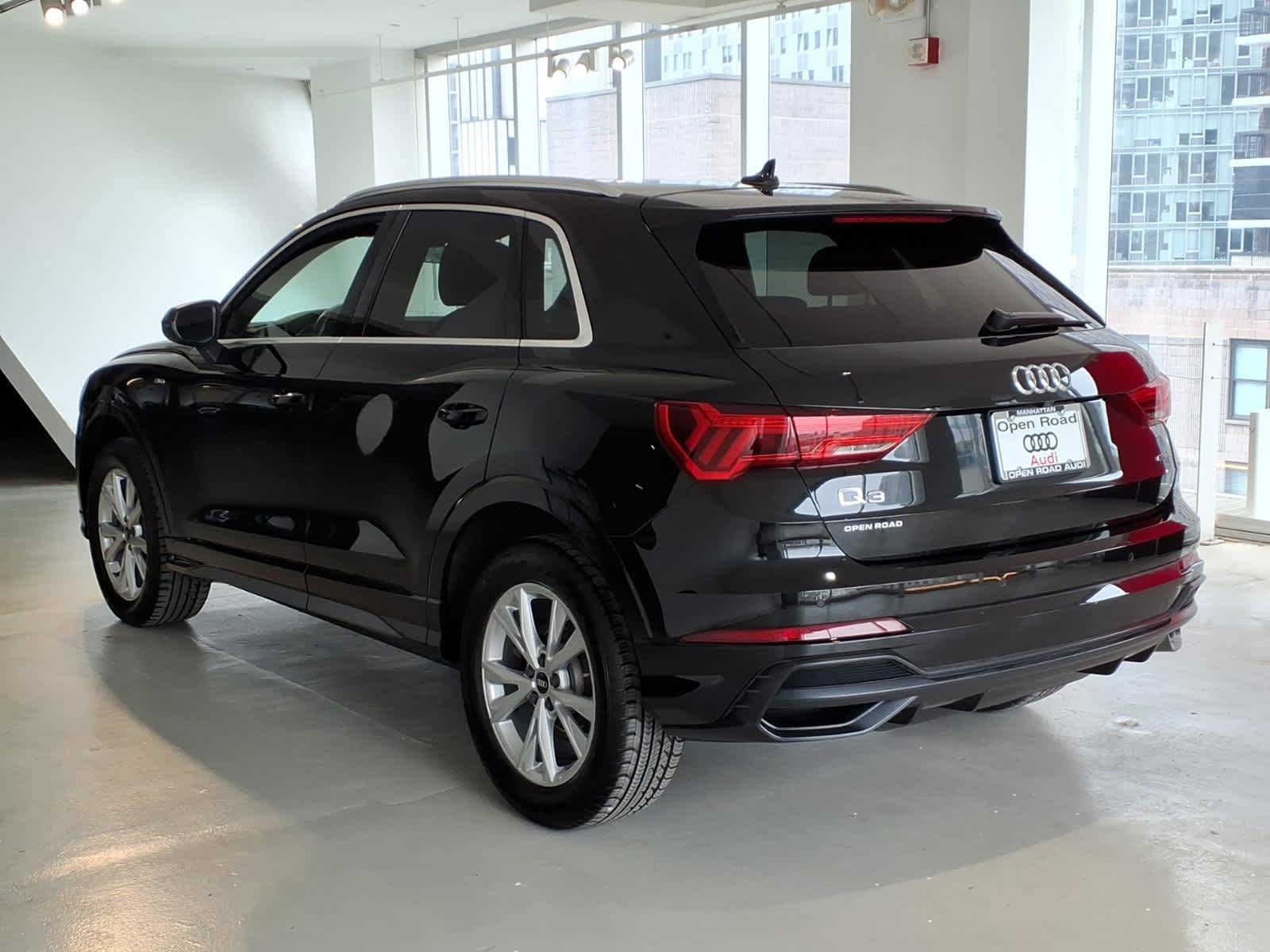 Used 2022 Audi Q3 2.0T Premium w/ Convenience Package AWD/4WD image 6