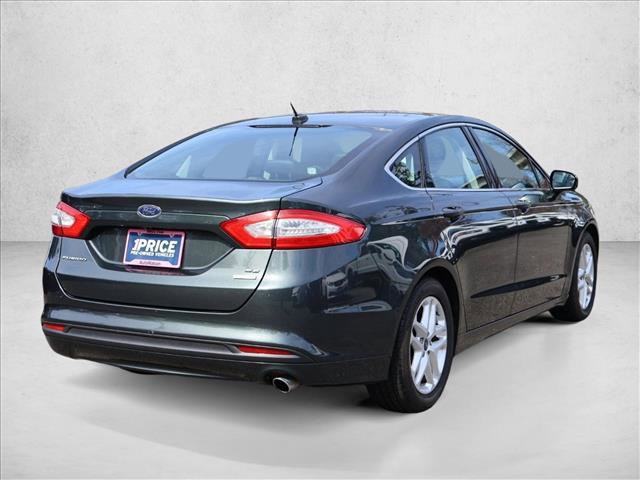 Used 2016 Ford Fusion SE w/ Equipment Group 202A image 5