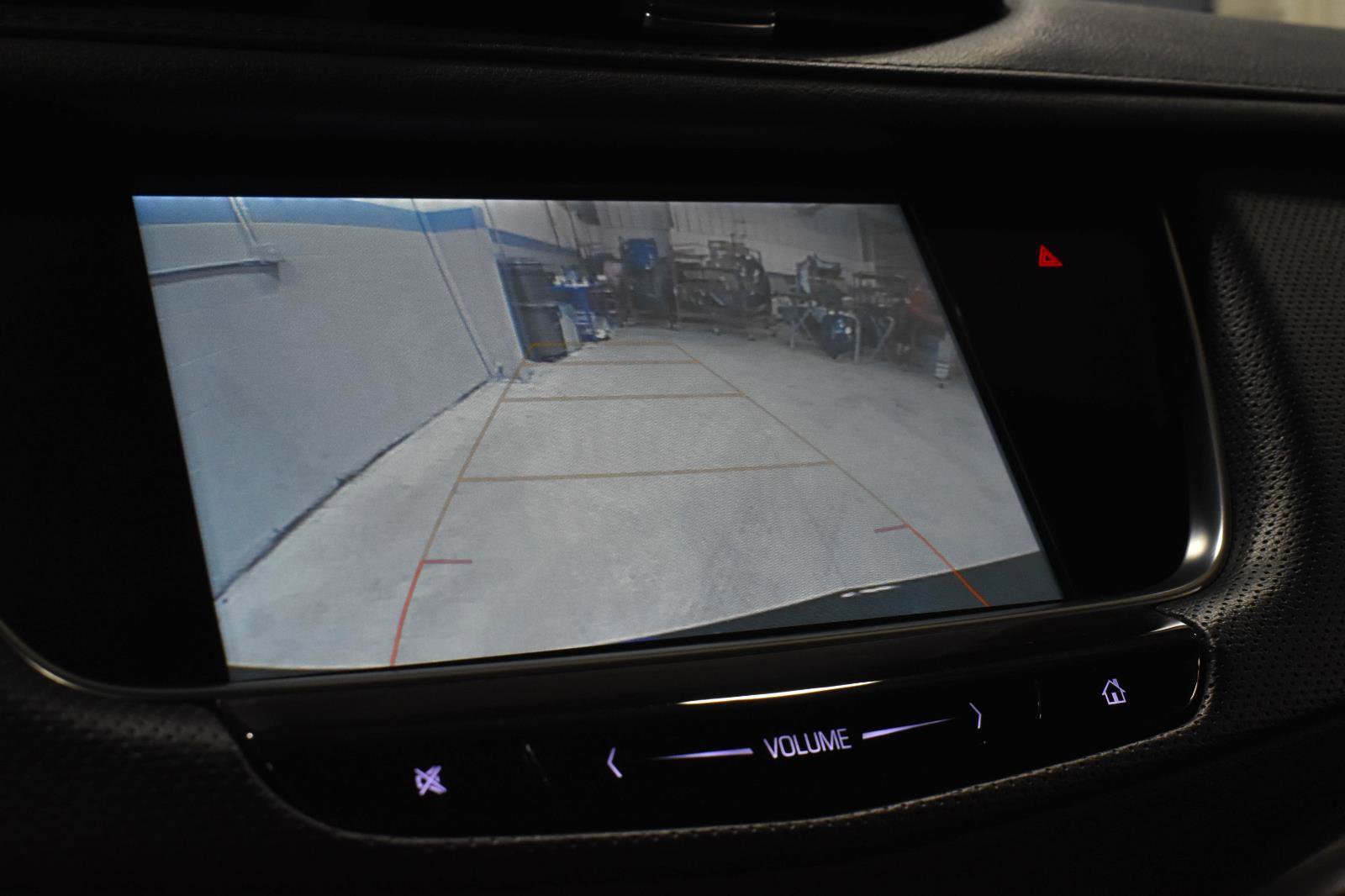 Used 2018 Cadillac XT5 Luxury w/ Driver Awareness Package image 16