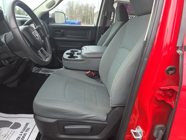 Used 2018 RAM 1500 Express w/ Express Value Package AWD/4WD image 13