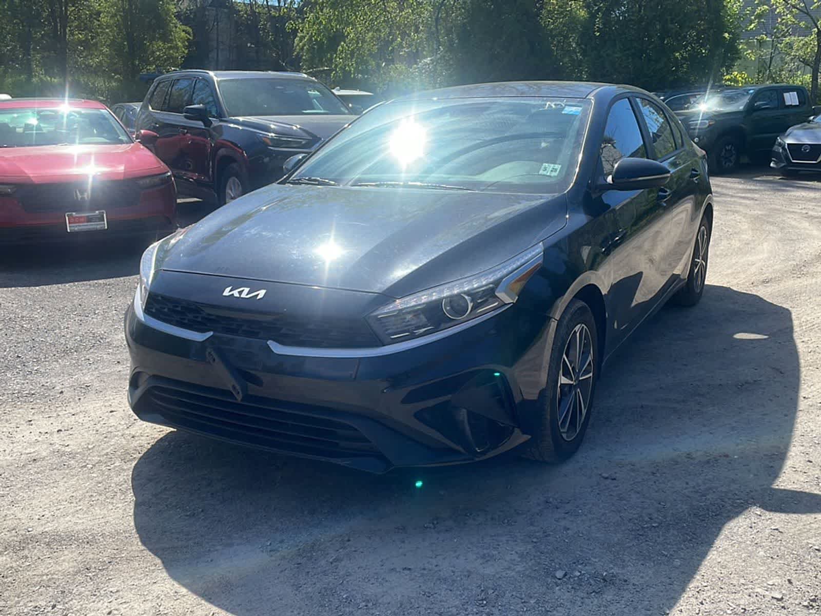 Used 2023 Kia Forte LXS w/ LXS Technology Package FWD image 1