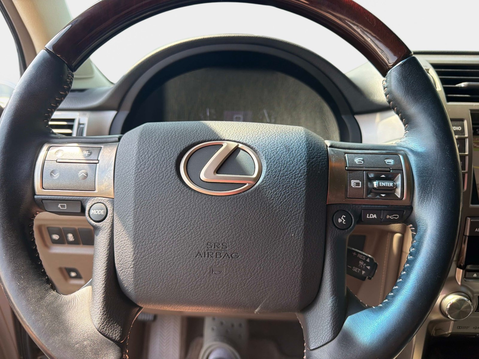 Used 2019 Lexus GX 460 Luxury AWD/4WD image 27