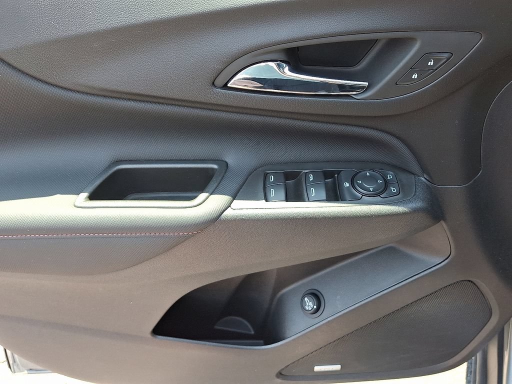 Certified 2024 Chevrolet Equinox RS w/ RS Leather Package FWD image 13