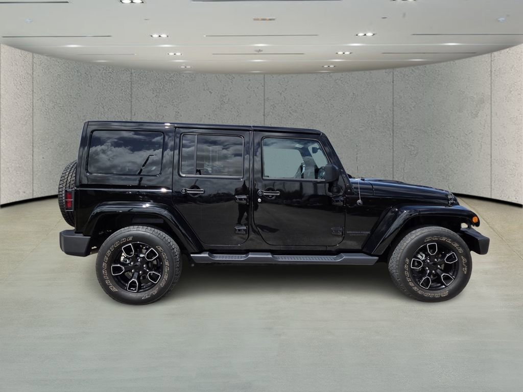 Used 2018 Jeep Wrangler Altitude image 2
