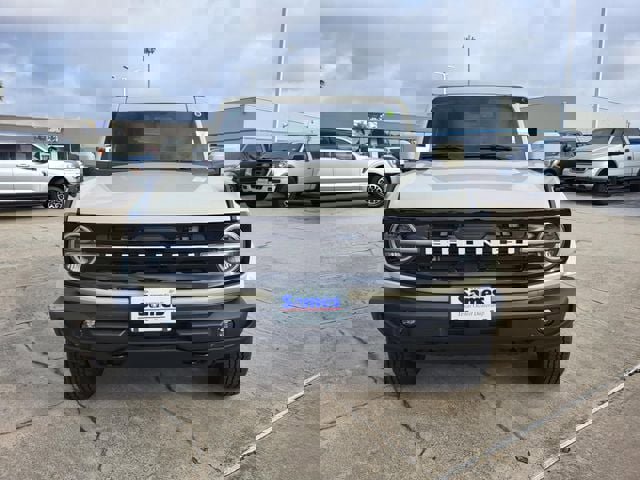 New 2026 Ford Bronco Outer Banks AWD/4WD image 18