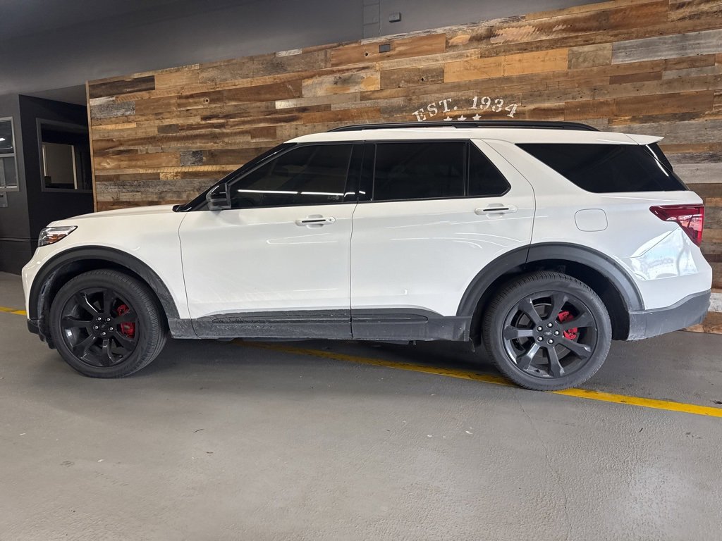 Used 2023 Ford Explorer ST w/ Equipment Group 401A image 9