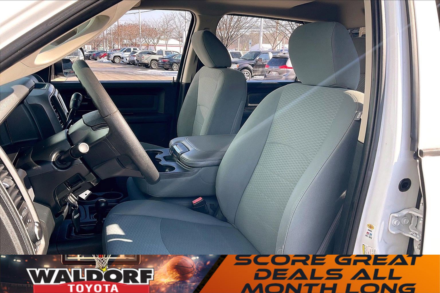 Used 2018 RAM 3500 Tradesman w/ Chrome Appearance Group image 29