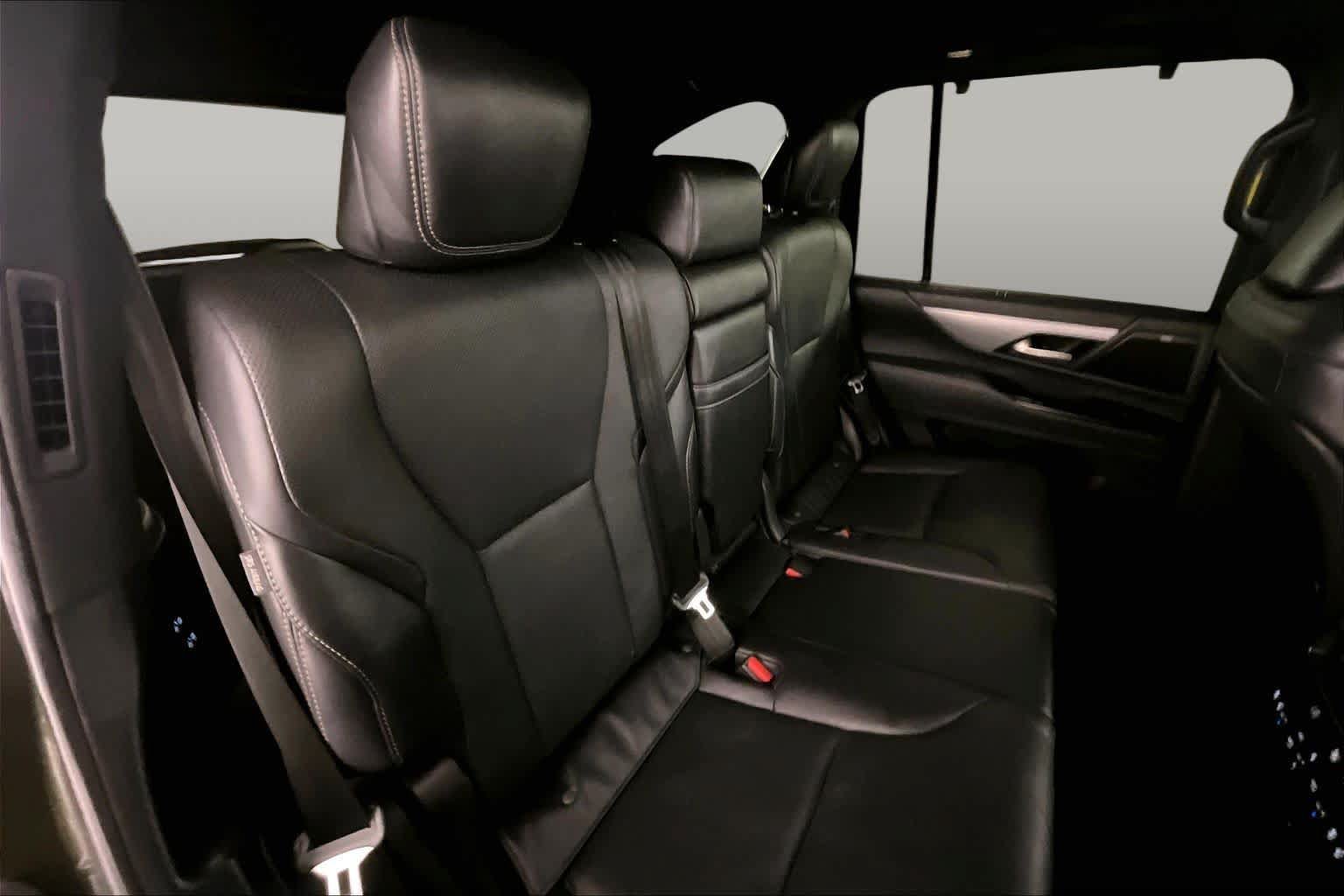 Used 2023 Lexus LX 600 F Sport w/ Accessory Package (Z1) AWD/4WD image 19