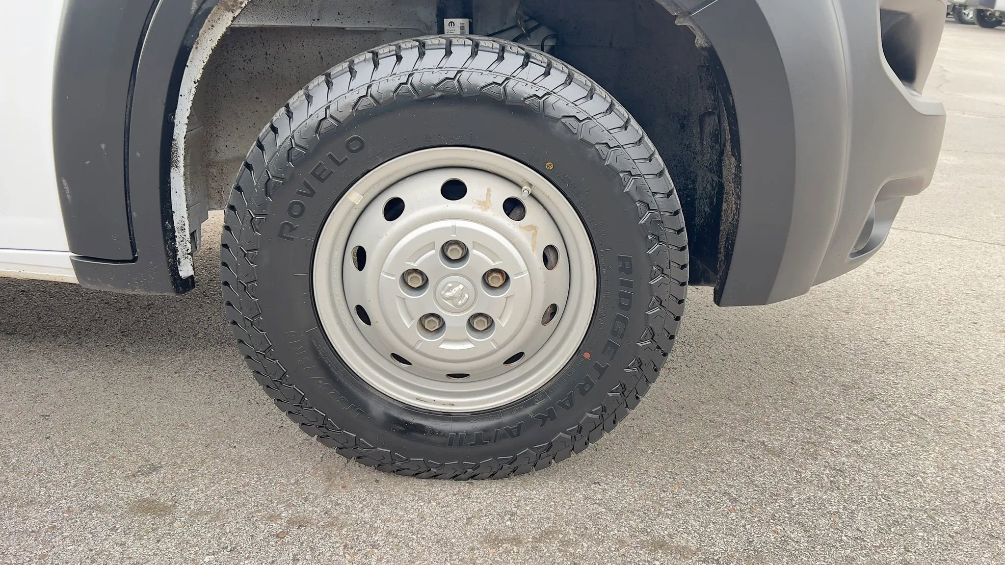 Used 2023 RAM ProMaster 2500 FWD image 12