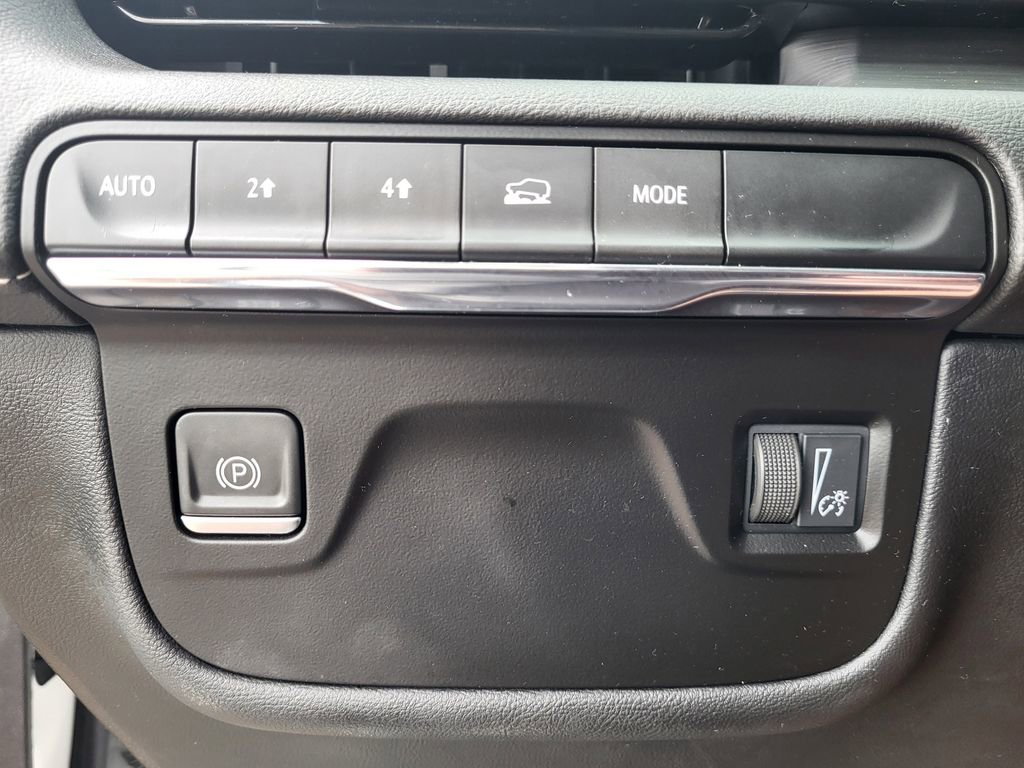 Used 2021 Cadillac Escalade Premium Luxury image 22