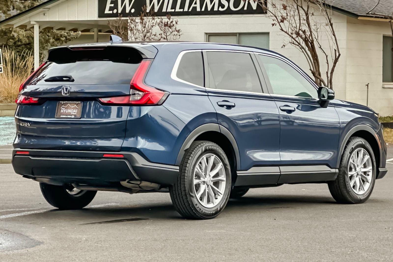 Used 2024 Honda CR-V EX image 4