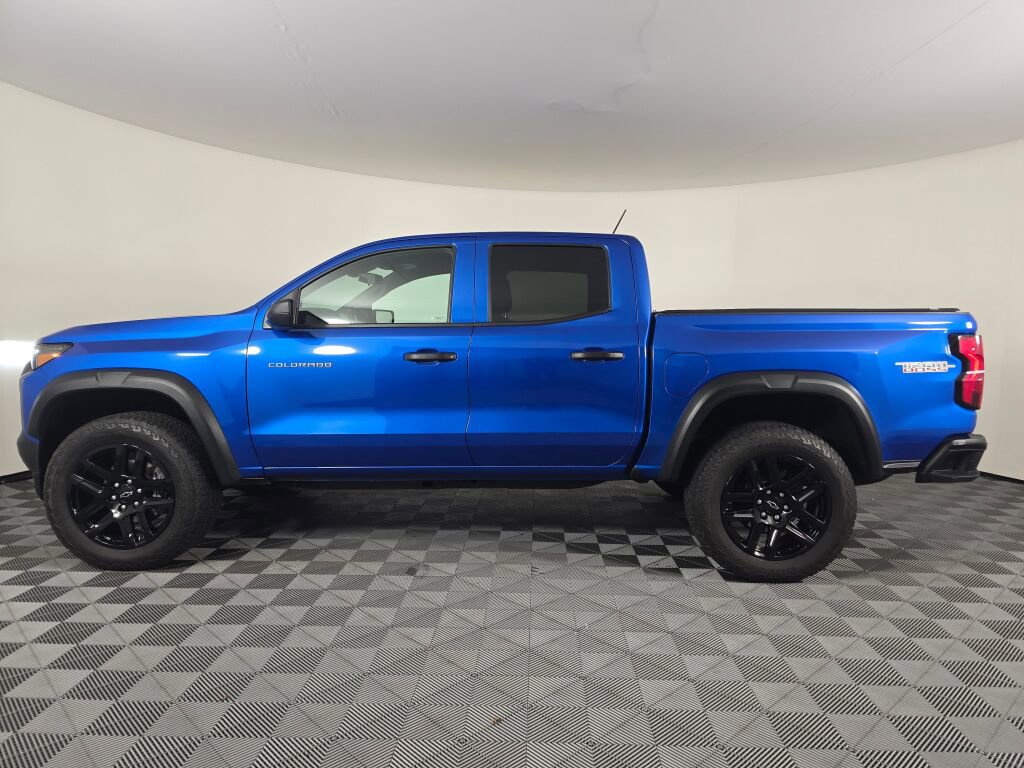 Used 2023 Chevrolet Colorado Trail Boss image 6