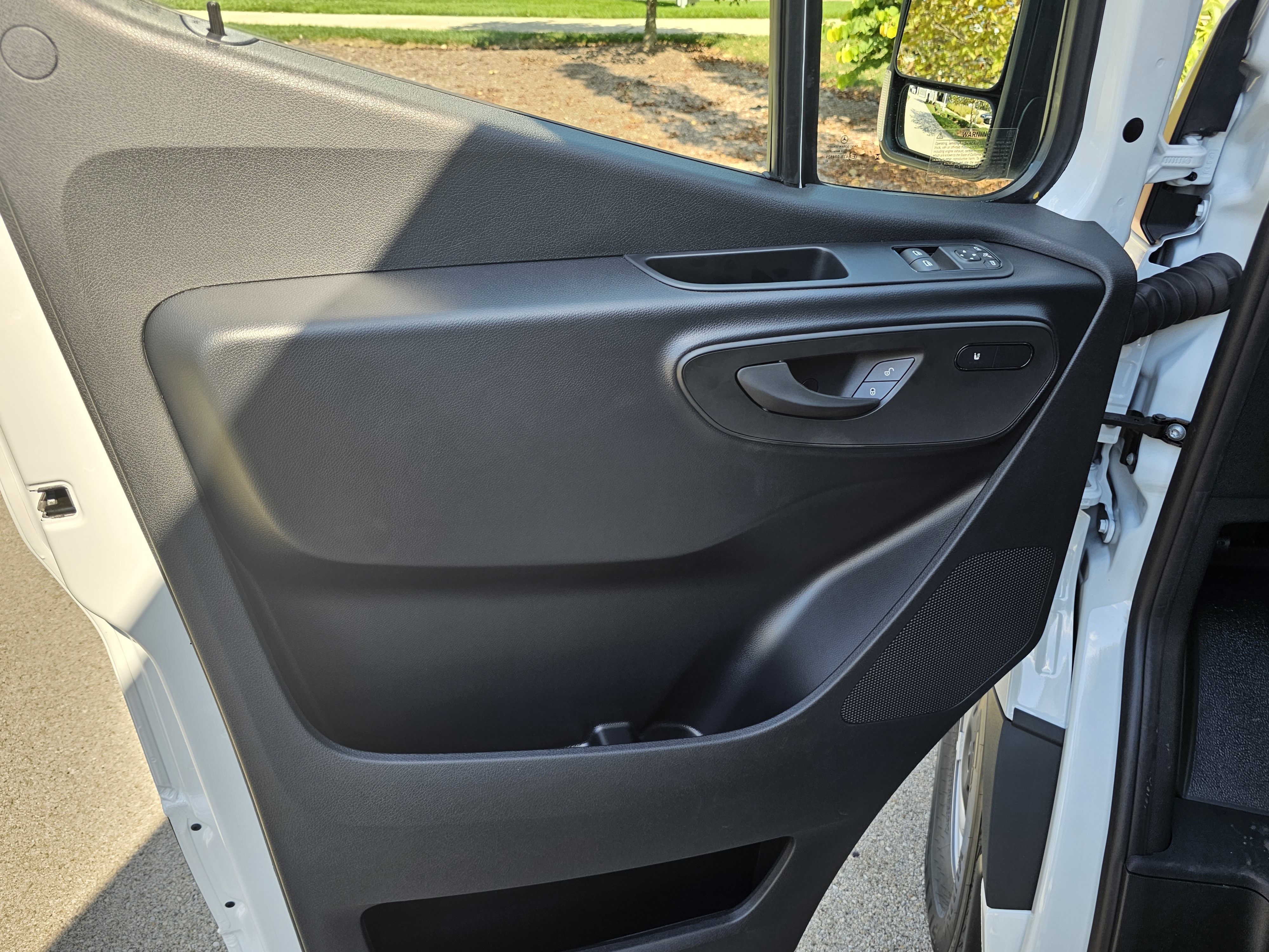 New 2025 Mercedes-Benz Sprinter 2500 image 13