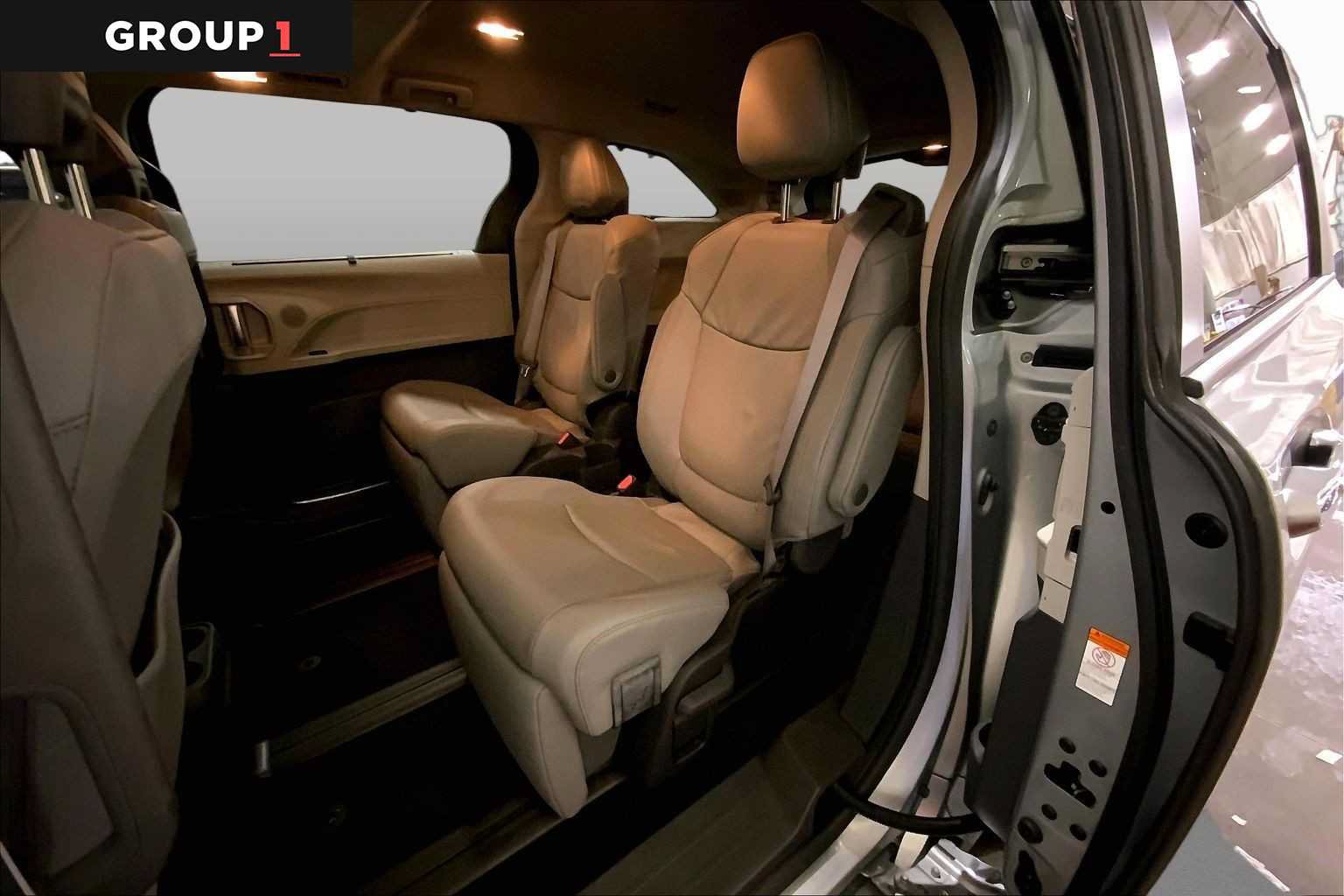 Certified 2024 Toyota Sienna Limited AWD/4WD image 21