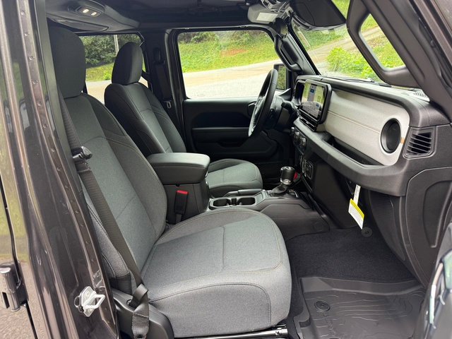 New 2025 Jeep Wrangler Unlimited Sport image 20