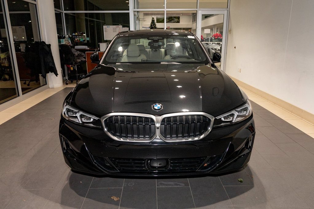Used 2026 BMW 330i xDrive Sedan w/ Premium Package AWD/4WD image 2